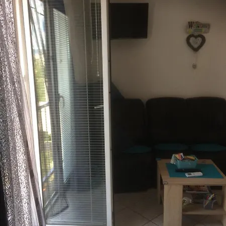 Botic Apartment *