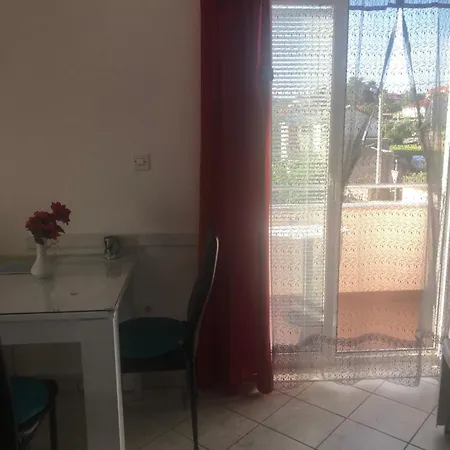 Botic Apartment *
